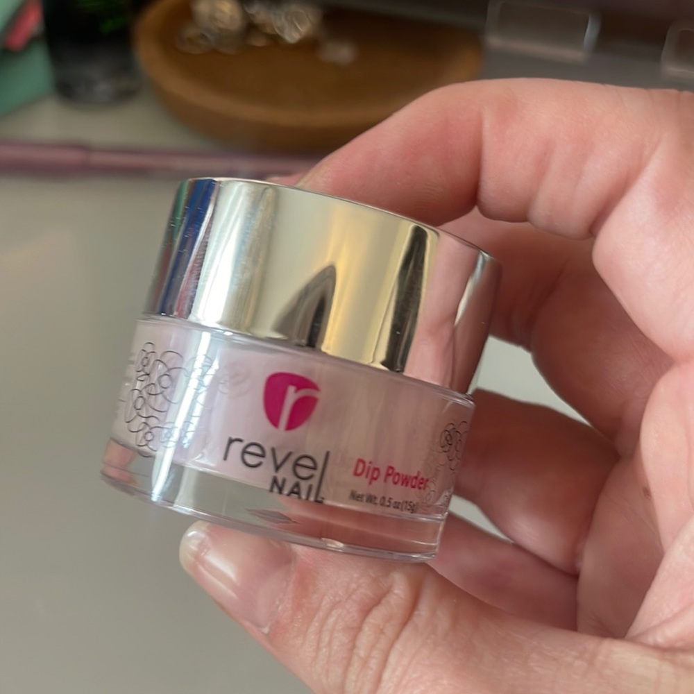 Revel nail dip powder nail polish, shade D239 Queen, 0.5oz jar
